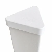 embout enveloppant triangulaire pour table de couleur blanc